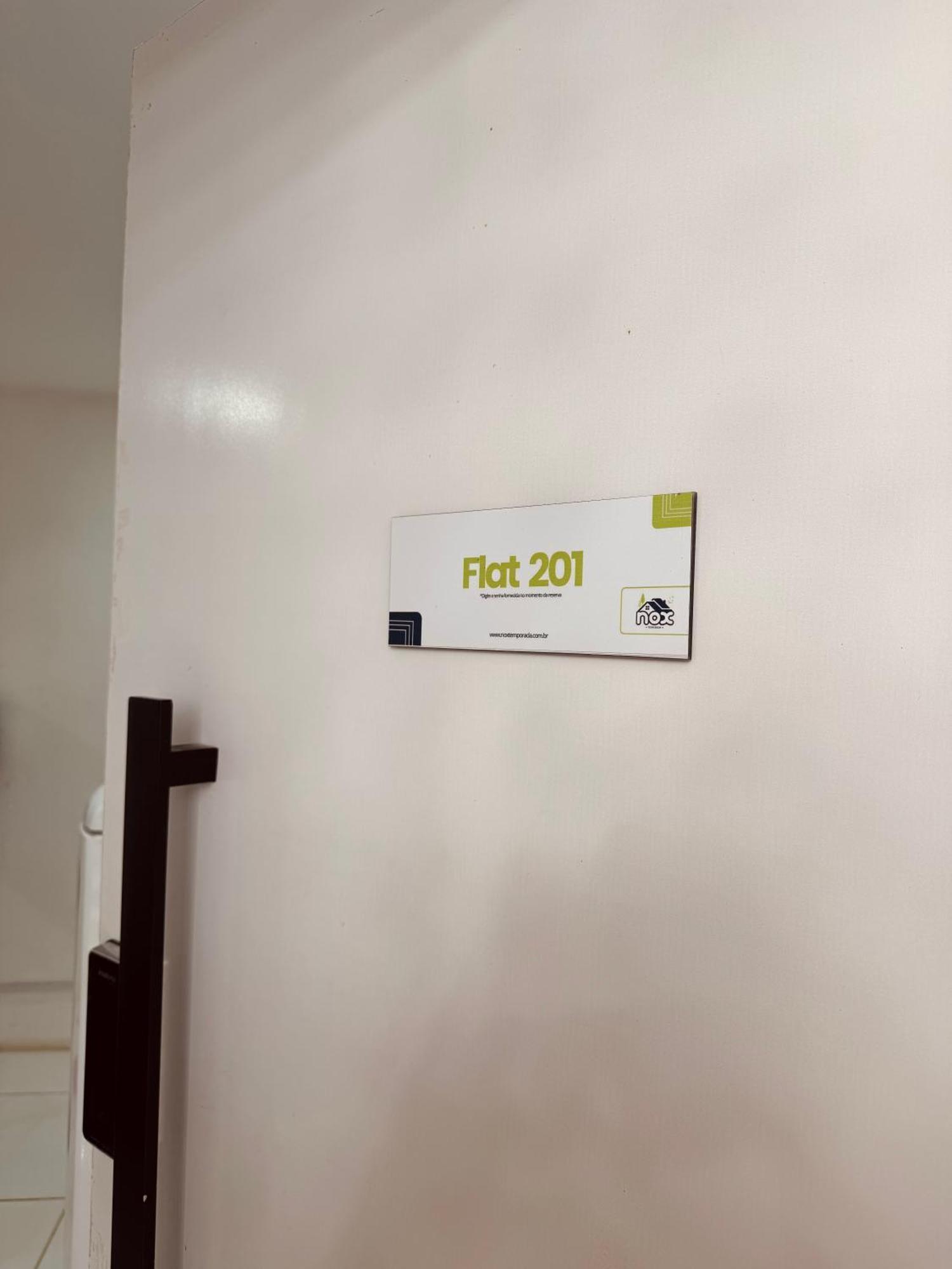 Nox Temporada Flat 301 Com Ar, A 5 Min Da Feira De Apartment